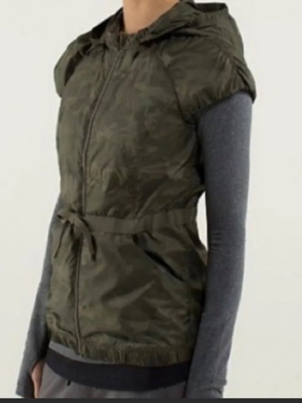 Lululemon Olive Spring Fling Camo Vest with Detactable Hood, Size 4